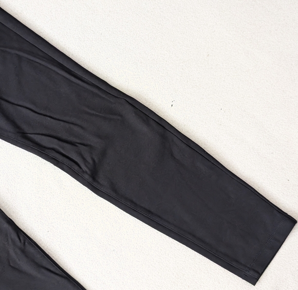 Liverpool Women's Size 10/30 Black Pull On Skinny Stretch Pants - Picture 5 of 16